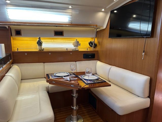 2021 Catalina 42 