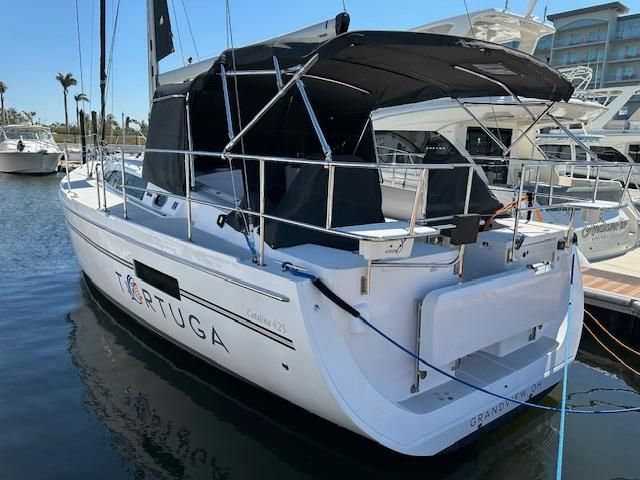 2021 Catalina 425
