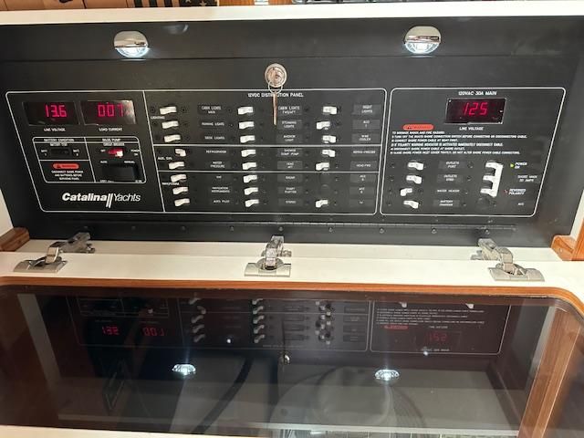 2021 Catalina 425
