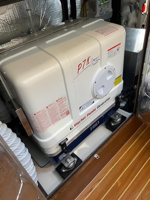 2021 Catalina 42 