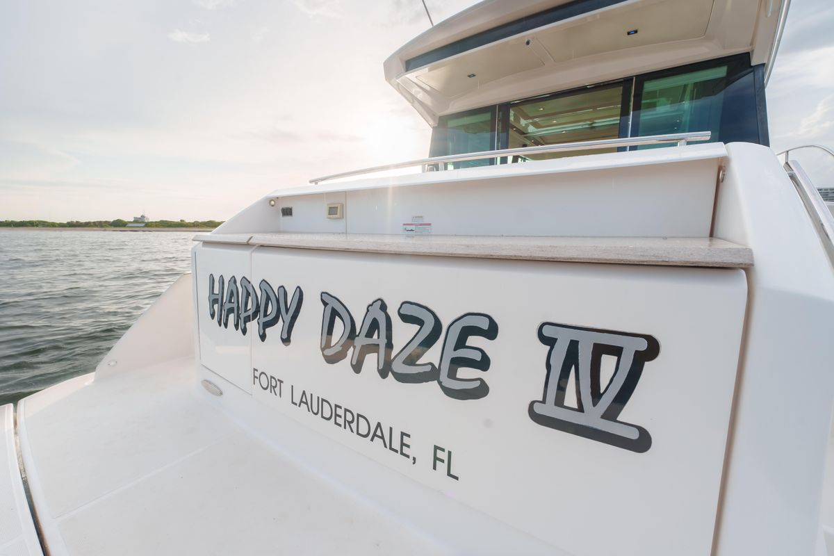 2017 Tiara Yachts 54 