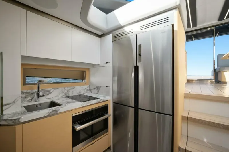  Yacht Photos Pics 2021 Uniesse Exuma Htc5 - Image 23