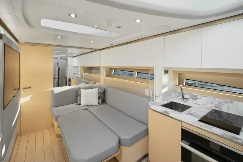  Yacht Photos Pics 2021 Uniesse Exuma Htc5 - Image 28