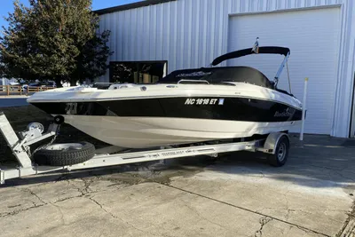 NauticStar 203 DC