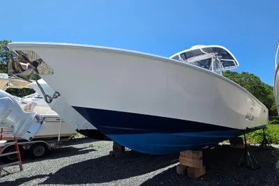 Contender 32 ST