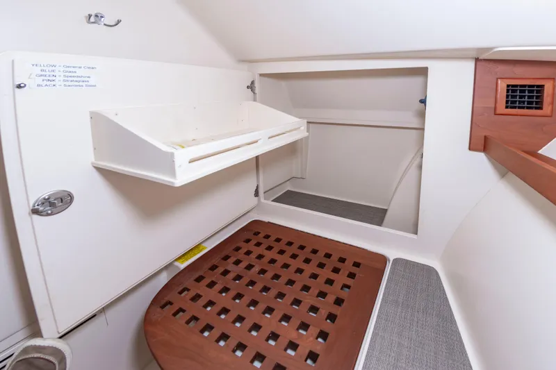 Va Bene Yacht Photos Pics 