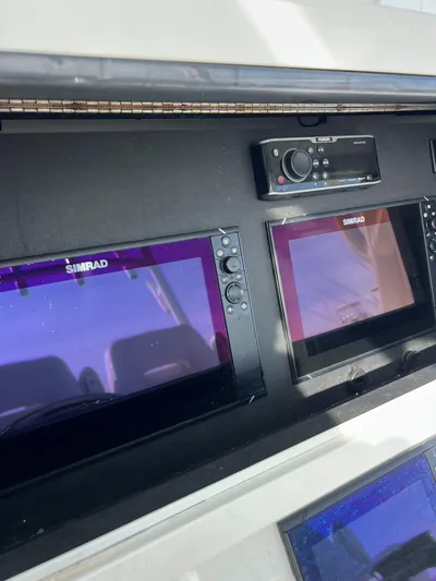 Sydney Isla Yacht Photos Pics 