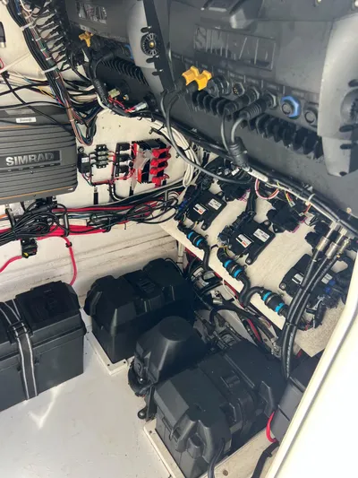 Sydney Isla Yacht Photos Pics 