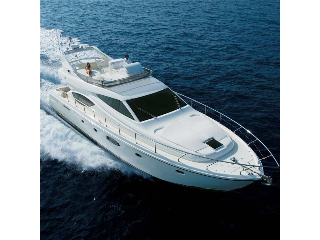 2005 Ferretti Yachts 550