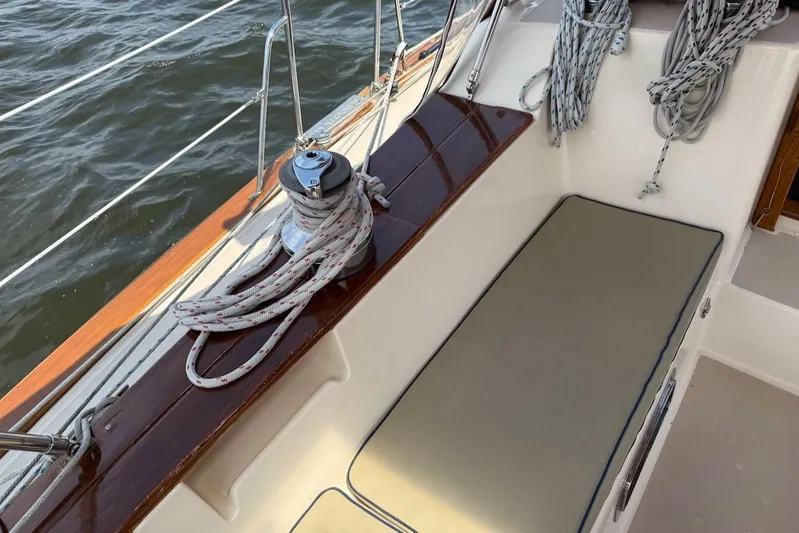 Juniper Yacht Photos Pics Island Packet 420 sailboat deck with winch and ropes, 2002 model.