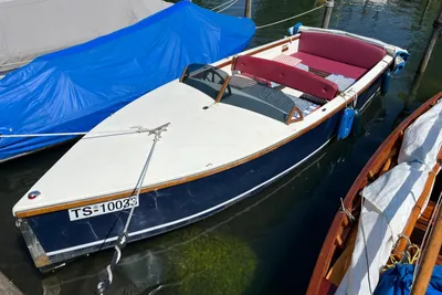 2004 Custom Relax 20