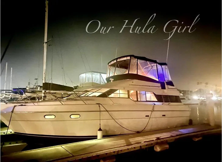 Hula Girl Yacht Photos Pics 'Hula Girl' at Rest