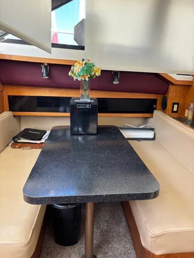 Hula Girl Yacht Photos Pics Convertible Dinette