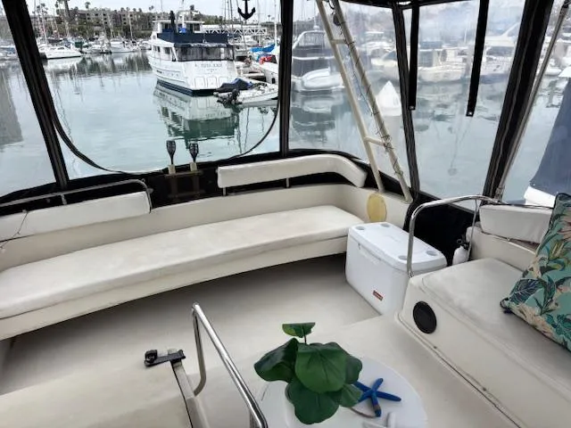 Hula Girl Yacht Photos Pics Aft Bridge Seating