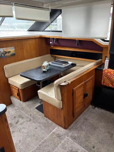 Hula Girl Yacht Photos Pics Convertible Dinette