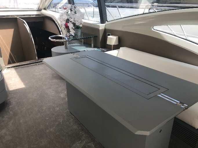 2004 Azimut 69 
