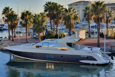 2004 Azimut 68S