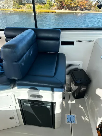 Blue Star Yacht Photos Pics Pilot House Companion Seat