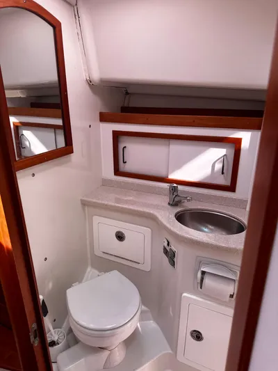 Blue Star Yacht Photos Pics Head, forward