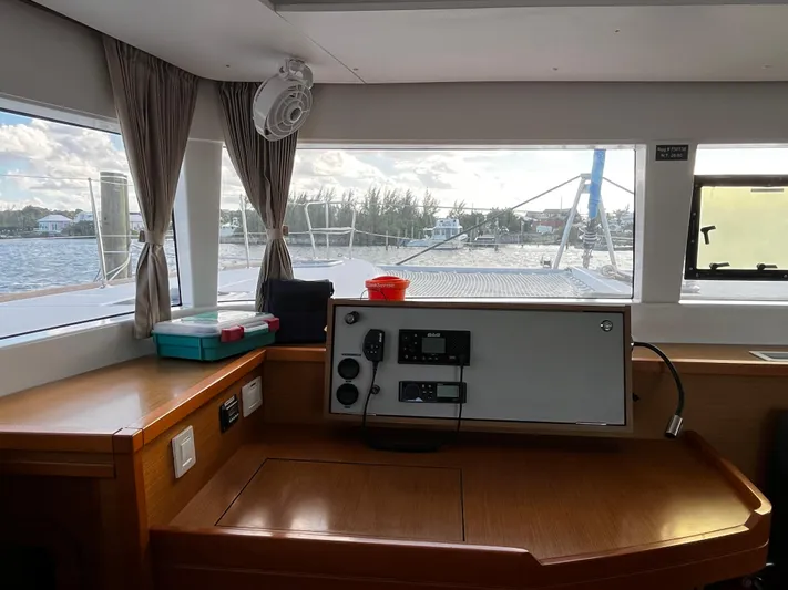 Cristal Yacht Photos Pics Cristal - Navigation Station