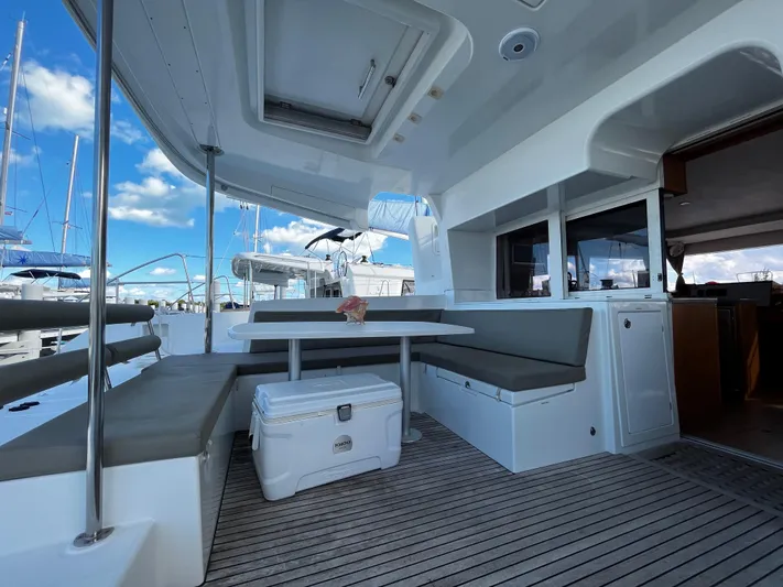 Cristal Yacht Photos Pics Cristal - Main Cockpit View (2)