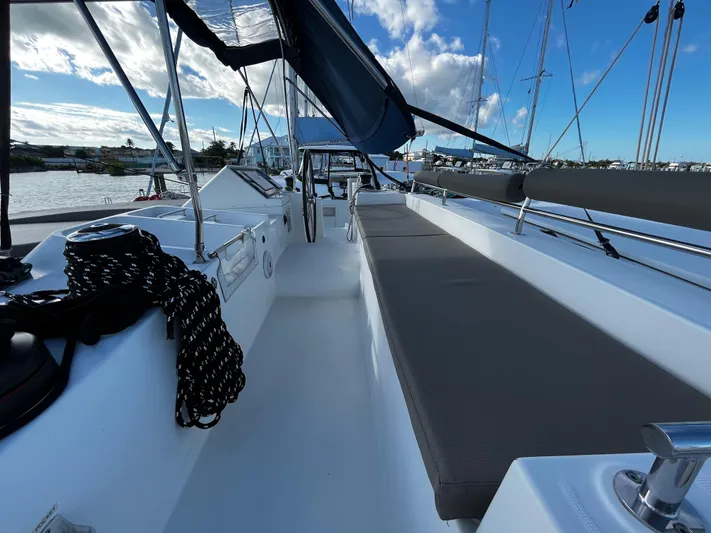 Cristal Yacht Photos Pics Cristal - Flybridge & Helm View (1)