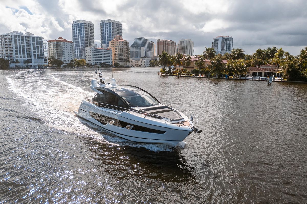 2022 Sunseeker 65 