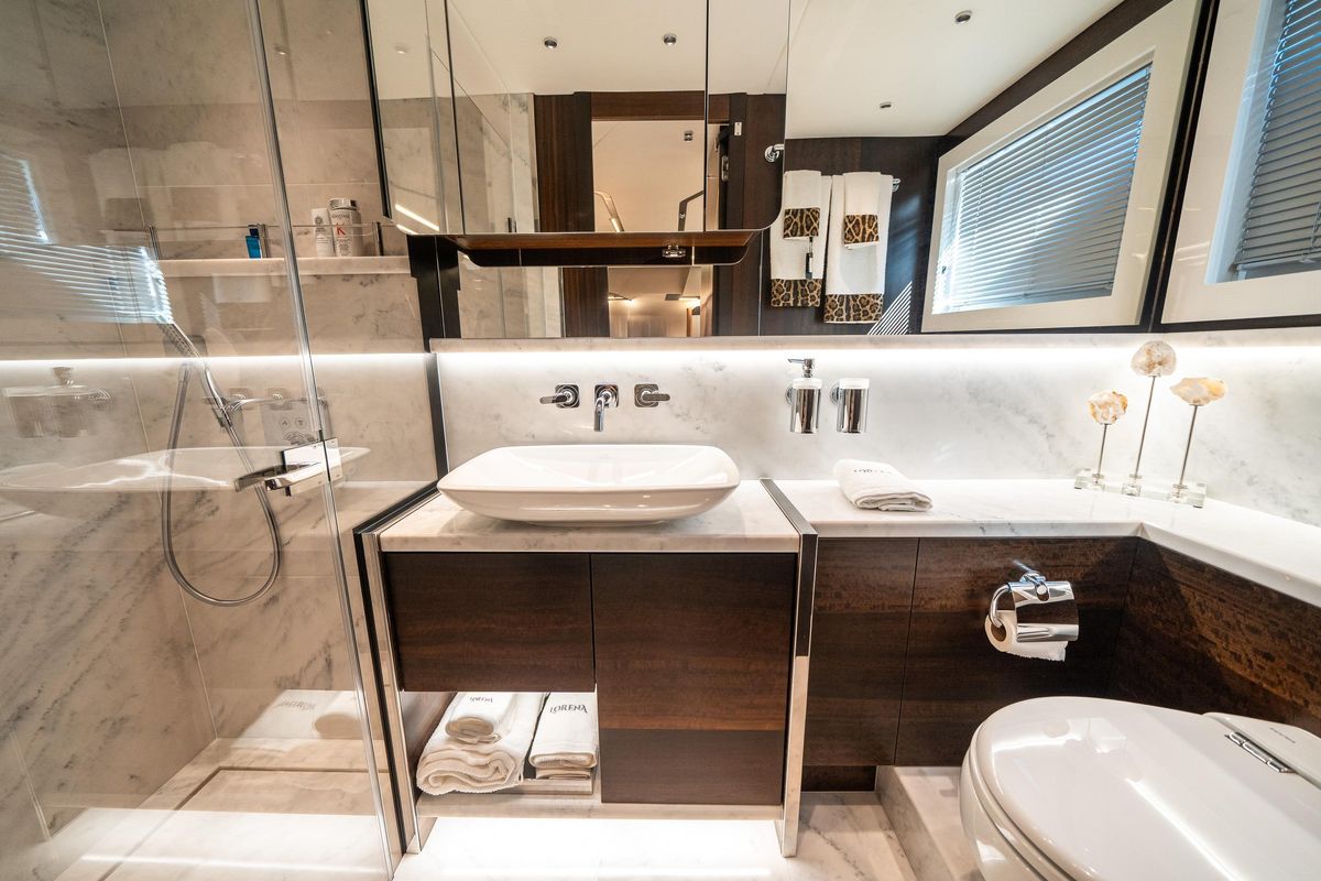 2022 Sunseeker 65 