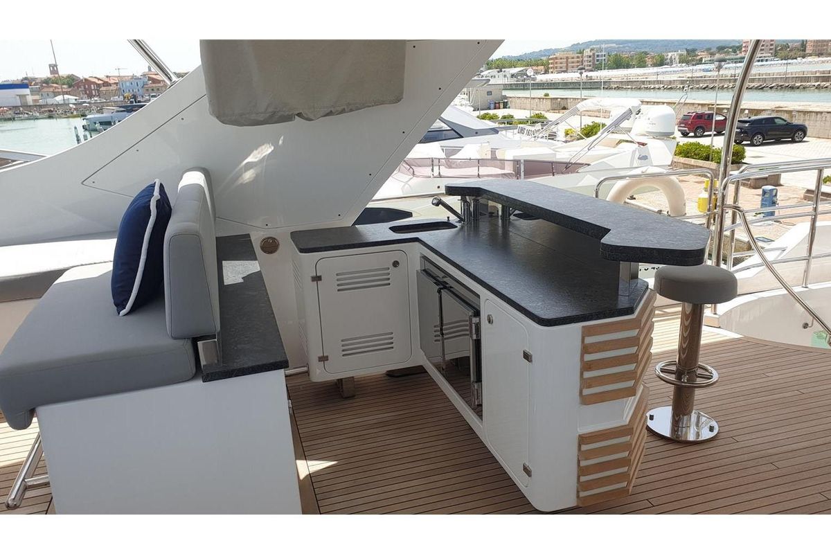 2013 Benetti 93 