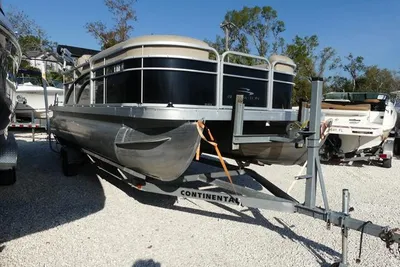 Bennington 20 SLX