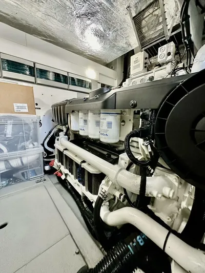  Yacht Photos Pics 2023 Sunseeker Manhattan 55 - Image 42