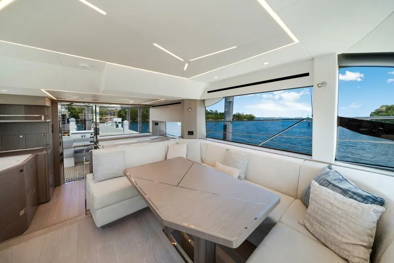  Yacht Photos Pics 2023 Sunseeker Manhattan 55 - Image 15