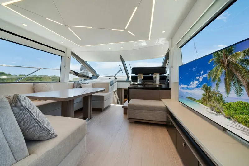  Yacht Photos Pics 2023 Sunseeker Manhattan 55 - Image 12