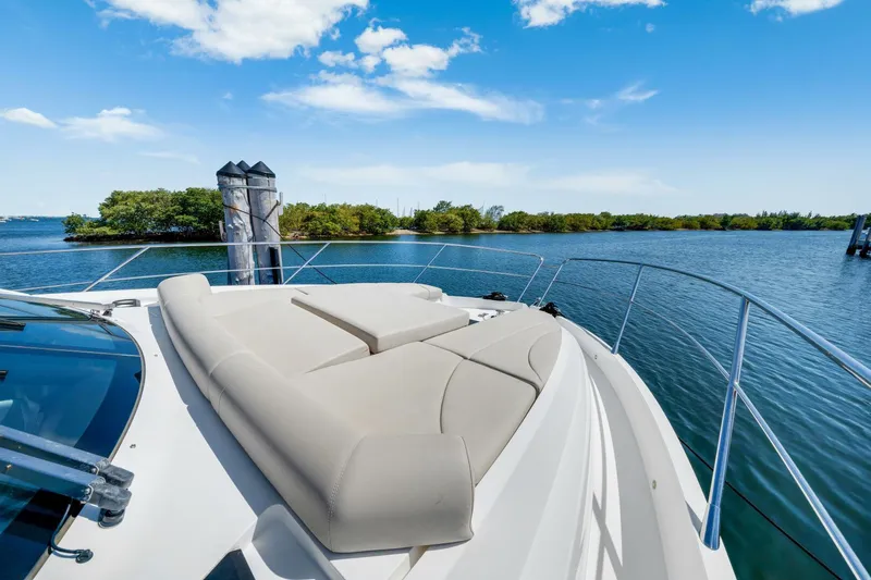  Yacht Photos Pics 2023 Sunseeker Manhattan 55 - Image 33