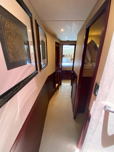 Blue Pearl Yacht Photos Pics 