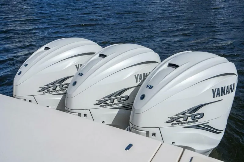  Yacht Photos Pics 2020 Grady-white Canyon 376 - Image 15