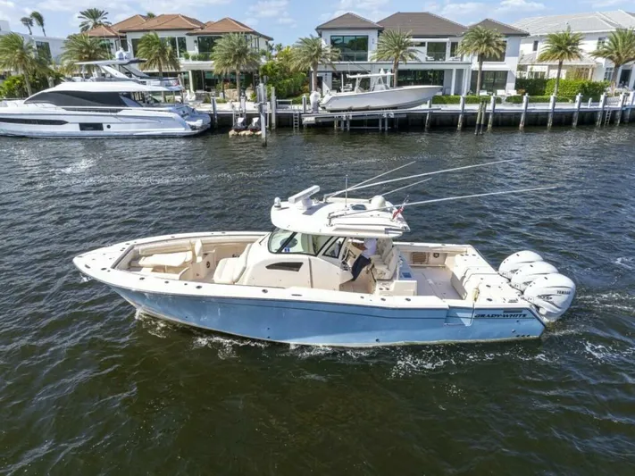  Yacht Photos Pics 2020 Grady-white Canyon 376 - Image 1