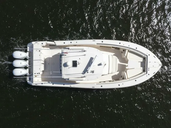  Yacht Photos Pics 2020 Grady-white Canyon 376 - Image 9