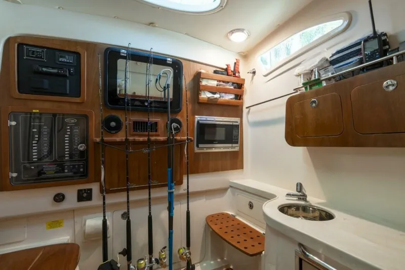  Yacht Photos Pics 2020 Grady-white Canyon 376 - Image 25