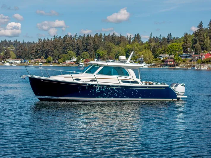 Eastern Standard Yacht Photos Pics 