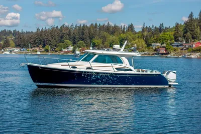 Back Cove 34O