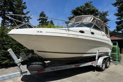 Sea Ray 240 Sundancer