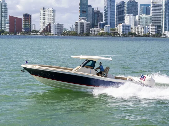  Yacht Photos Pics 2022 Chris-craft Catalina 34 - Image 4