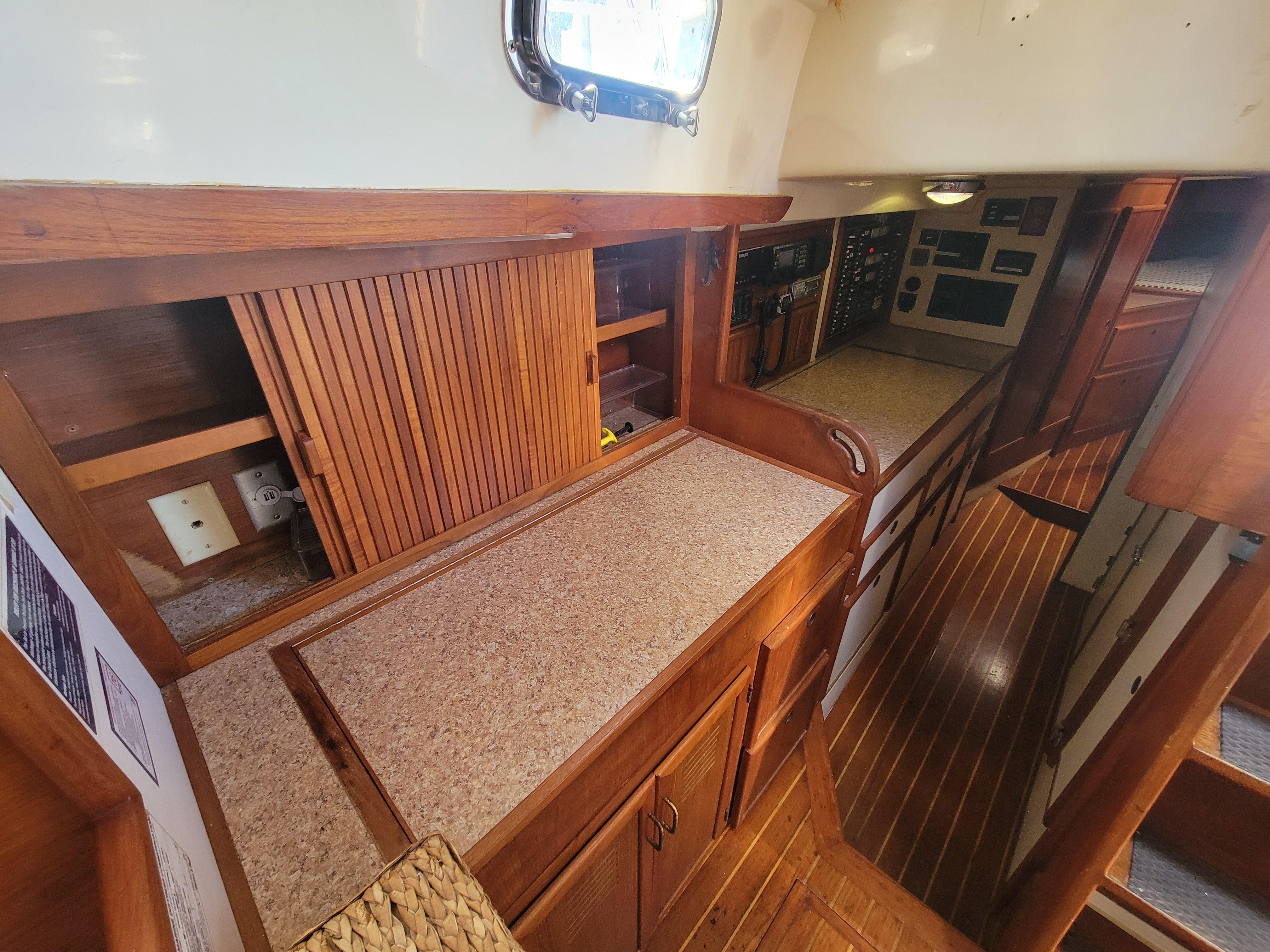 1988 Brewer 44 Cutter for sale - YachtWorld