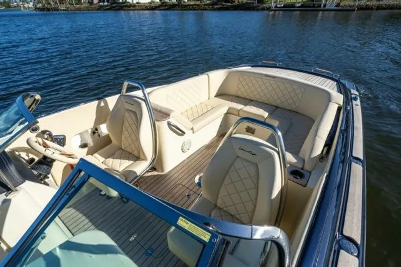  Yacht Photos Pics 2024 Chris-craft Launch 27 - Image 39