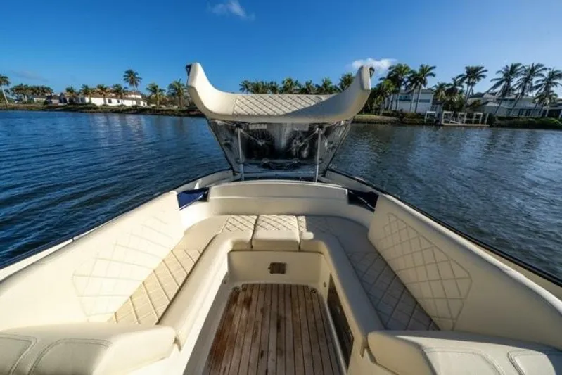  Yacht Photos Pics 2024 Chris-craft Launch 27 - Image 24