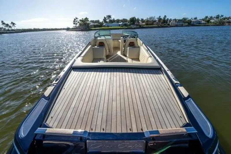  Yacht Photos Pics 2024 Chris-craft Launch 27 - Image 17