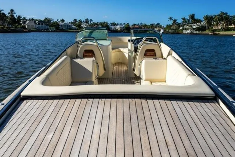  Yacht Photos Pics 2024 Chris-craft Launch 27 - Image 15