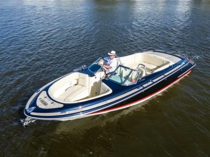  Yacht Photos Pics 2024 Chris-craft Launch 27 - Image 4