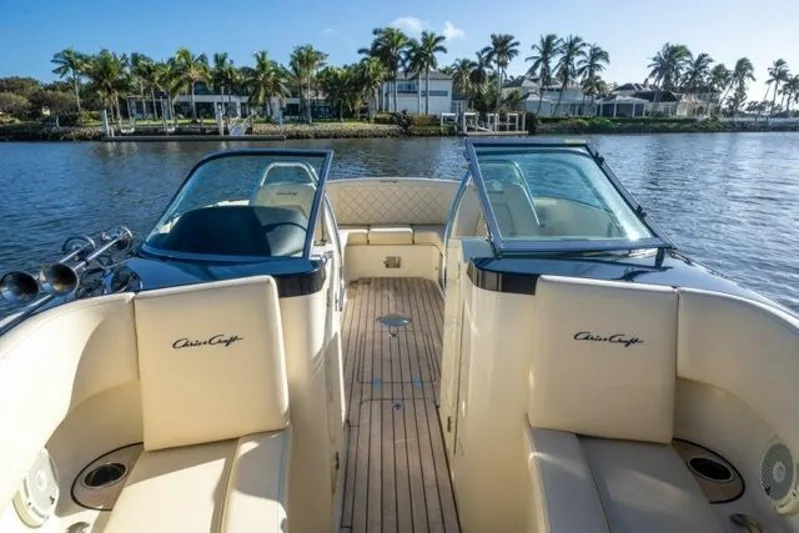  Yacht Photos Pics 2024 Chris-craft Launch 27 - Image 38